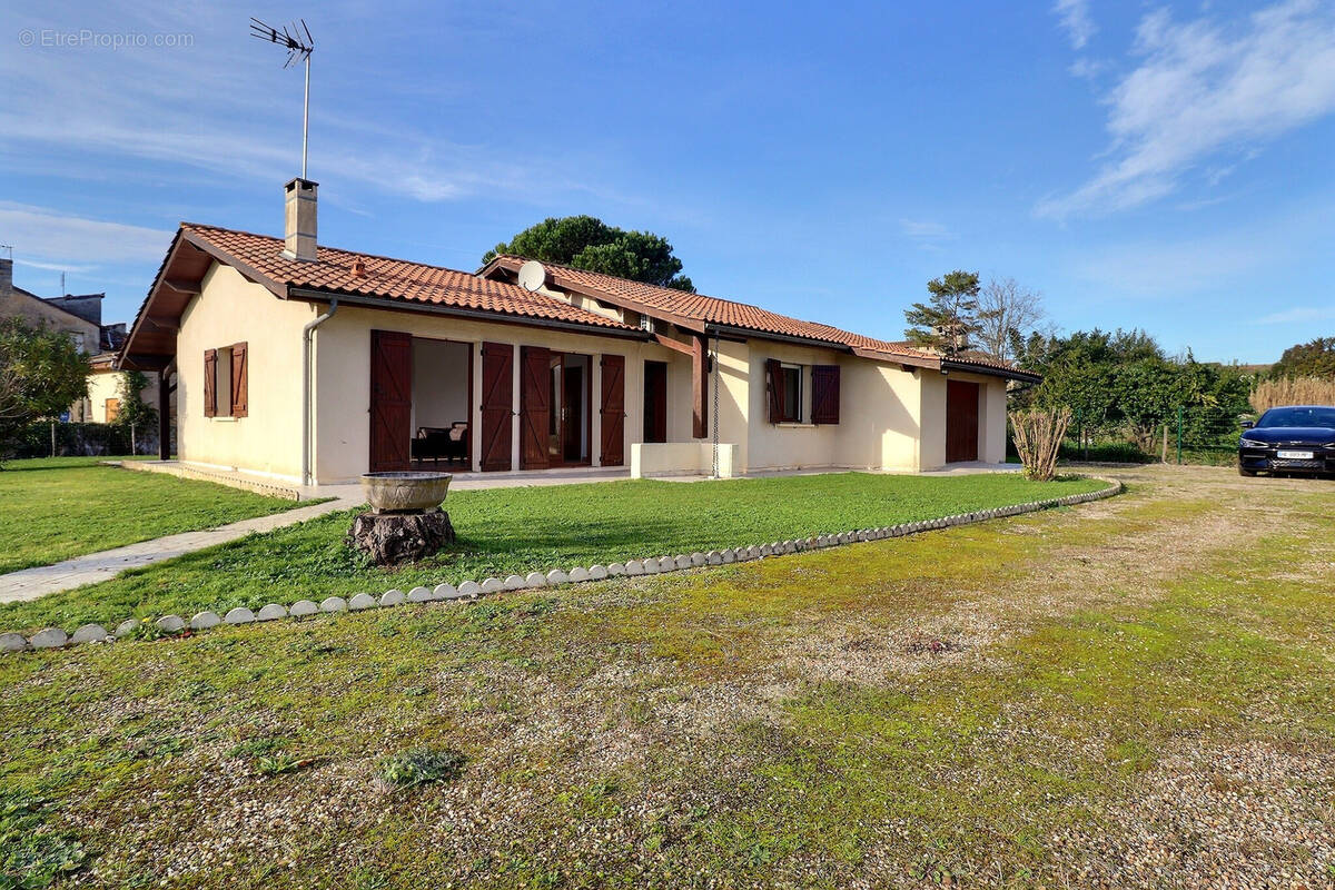 Maison à SAINT-ANDRE-DE-CUBZAC