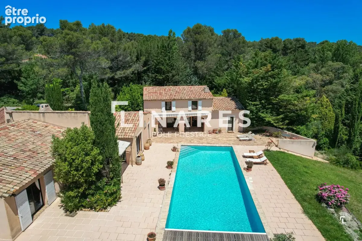 LA BELLE - Propriété de 457m2 - Vue Sainte-Victoire - Piscine et Dépendance - Saint-Marc de Jaumegarde - photo 18