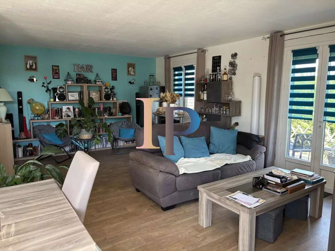 Maison à CHARLIEU