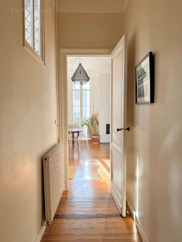 Appartement à BORDEAUX