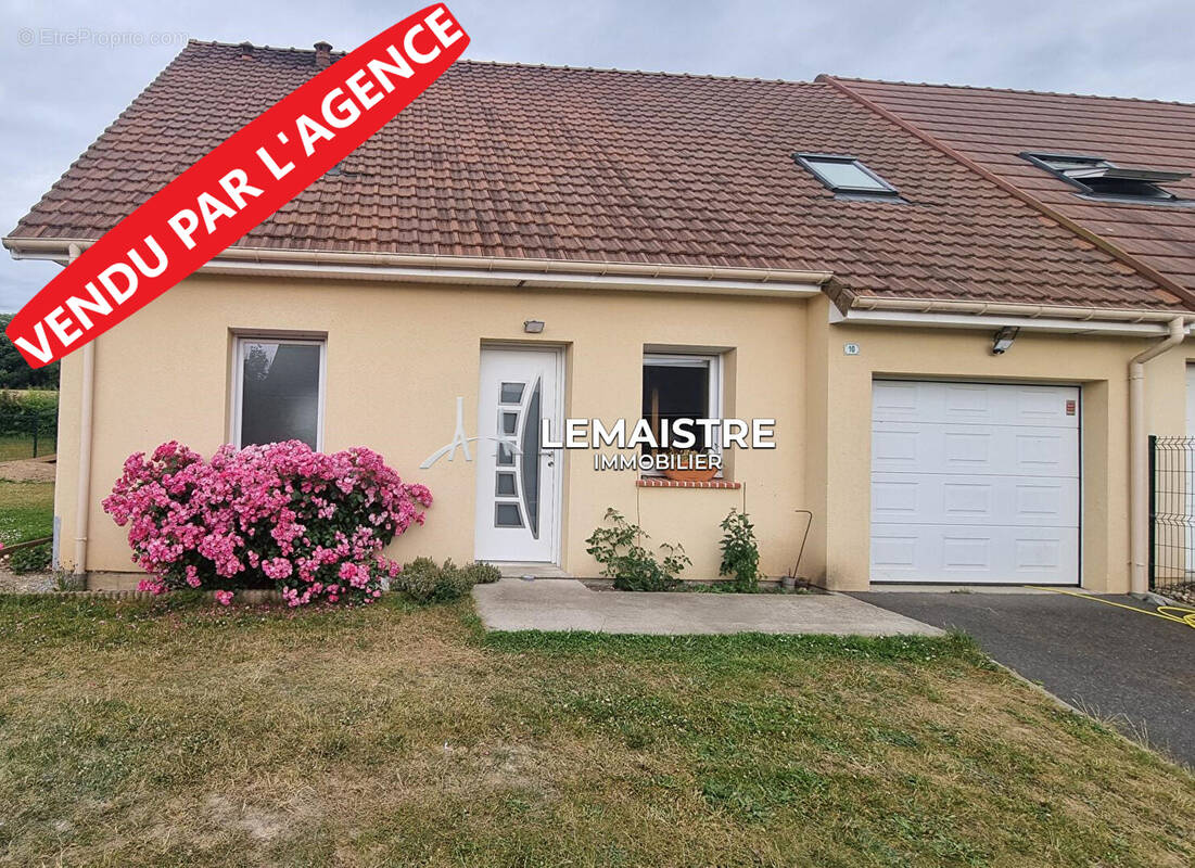 Maison à SAINT-PIERRE-DE-MANNEVILLE