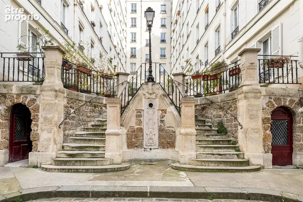 Appartement 2 pièces 30 m² à vendre à Paris-18e (75018) - photo 9