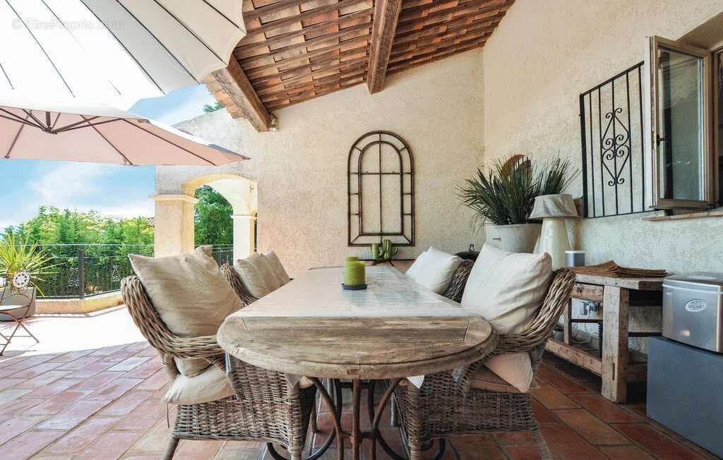 Maison à LES ADRETS-DE-L'ESTEREL