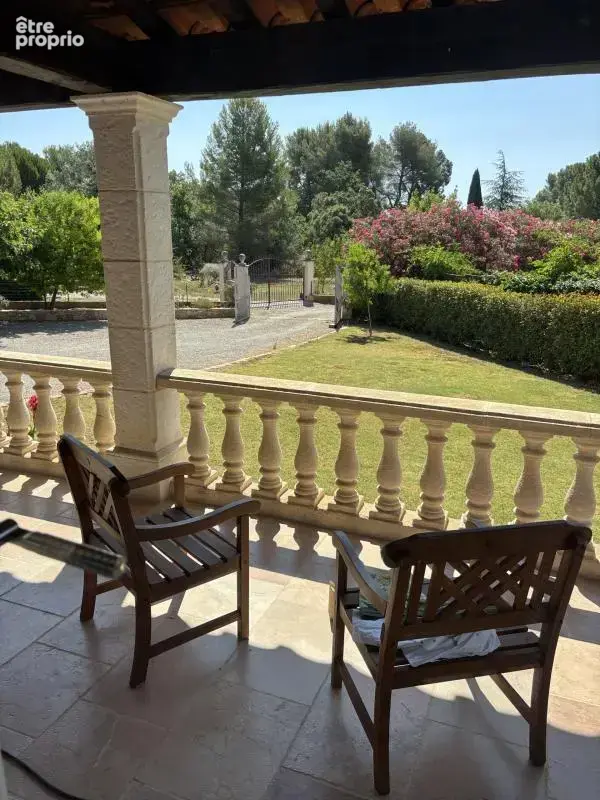 Flayosc, maison de 138 m² avec piscine sur 1 200 m² de terrain - photo 2