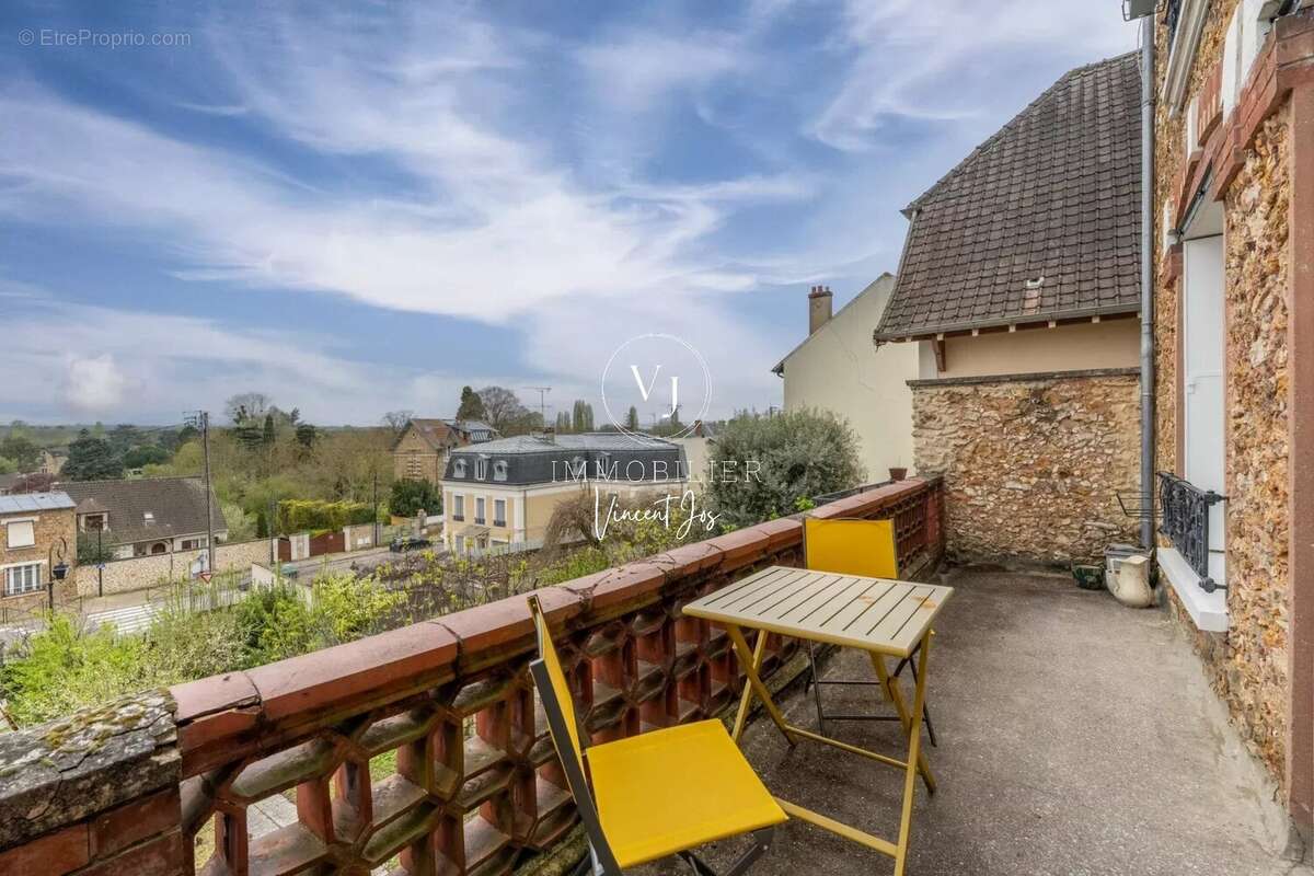 Maison à VAUX-SUR-SEINE