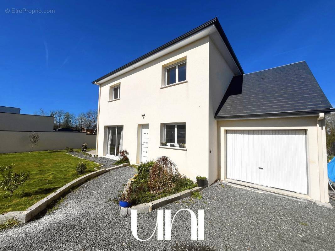 Maison à ESCOVILLE