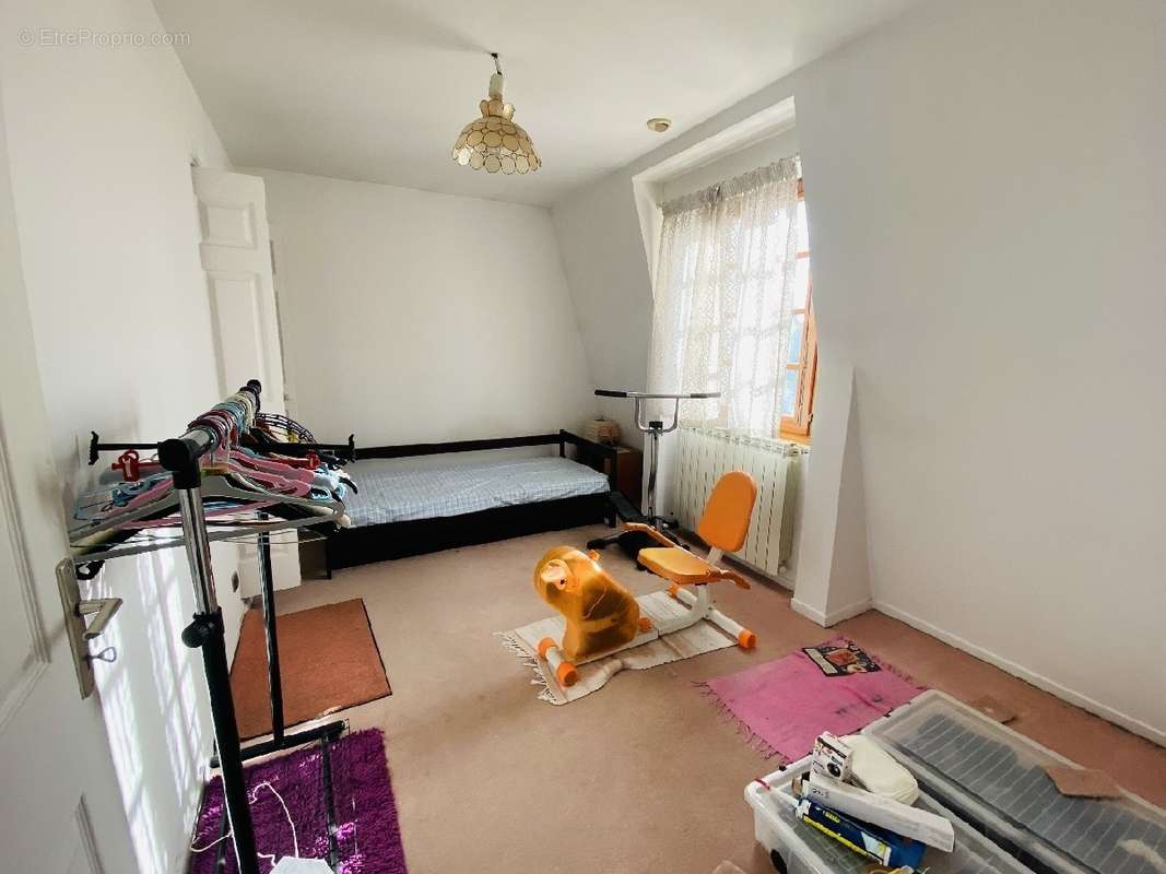 Maison à LE BLANC-MESNIL