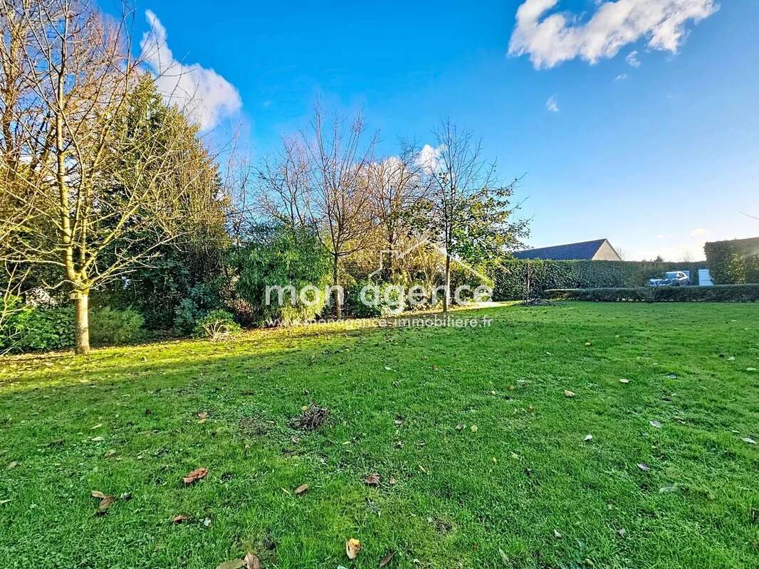 Maison à LA NEUVILLE-CHANT-D&#039;OISEL