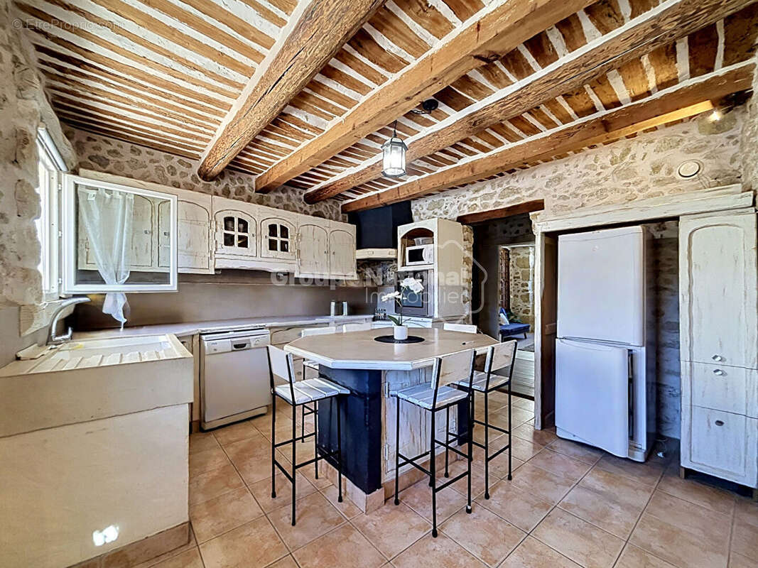 Maison de village Lauris  4 chambres - photo 3