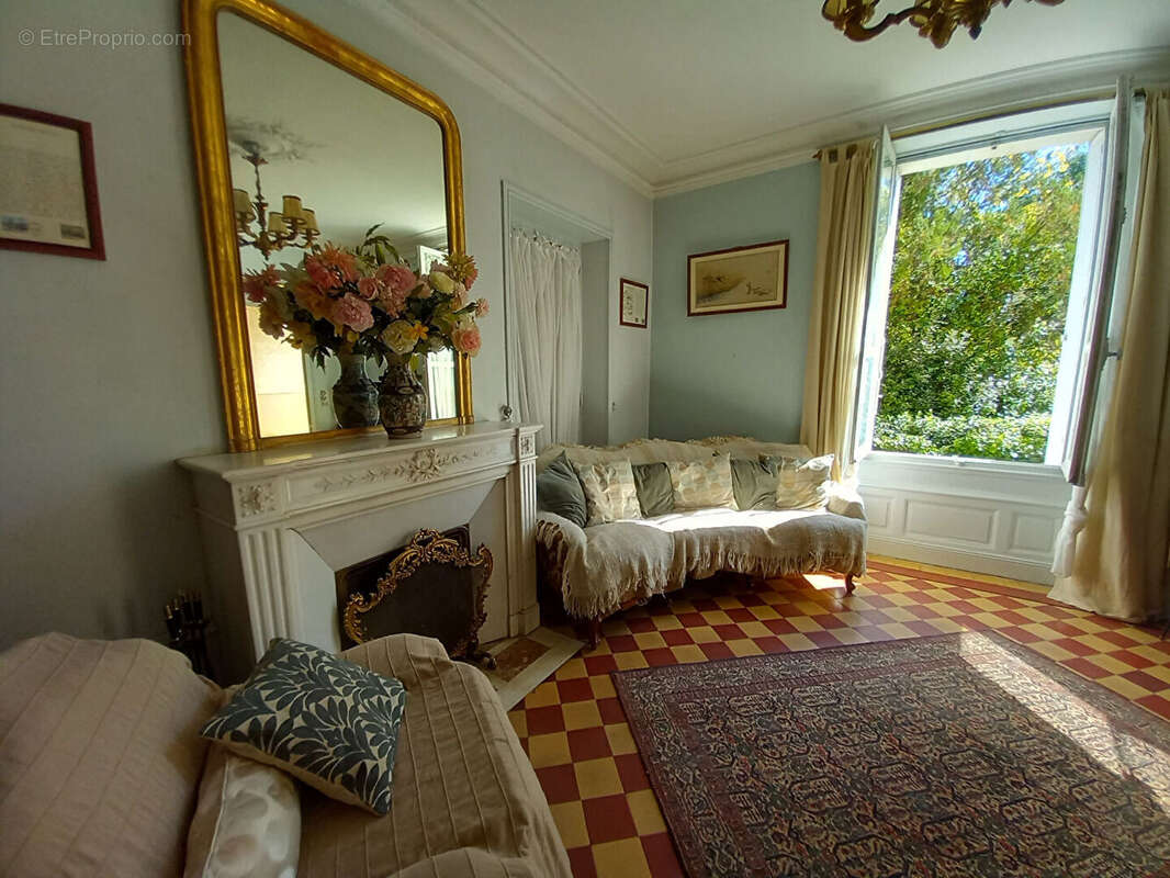 Maison à MONTRICHARD