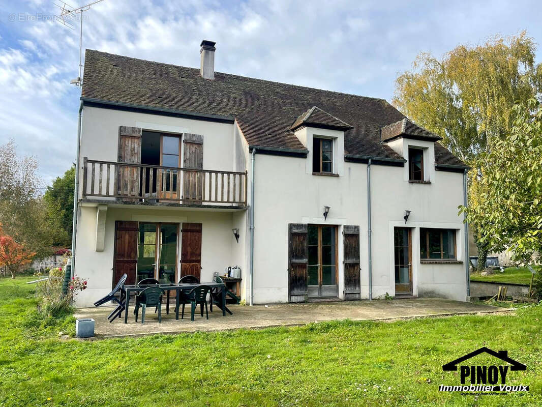 Maison à VOULX
