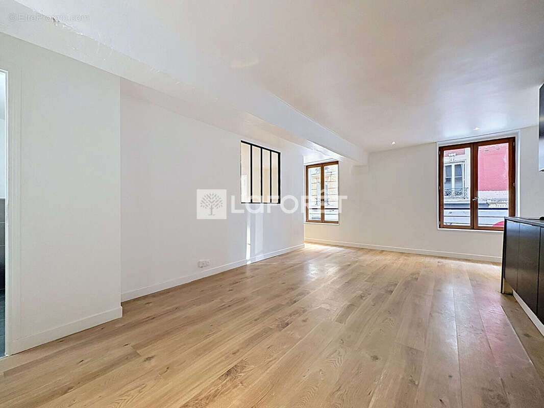 Appartement à SURESNES