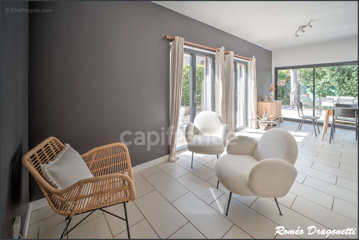 Dpt Ain (01), à vendre PREVESSIN MOENS appartement T4 de 153,89 m² - photo 6