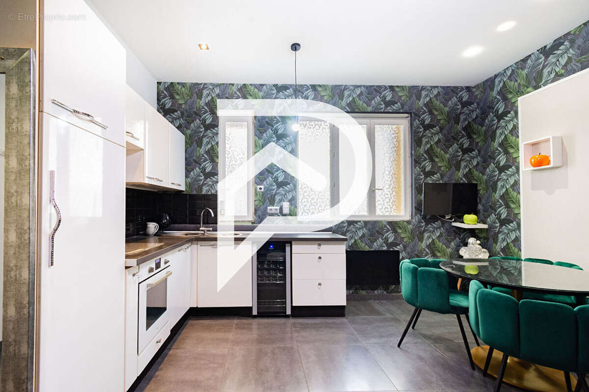 Appartement à MARSEILLE-6E