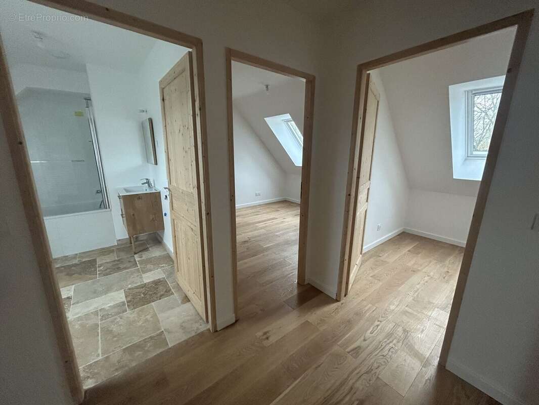 étage, chambres et salle de bain - Maison à SAINT-JOSSE