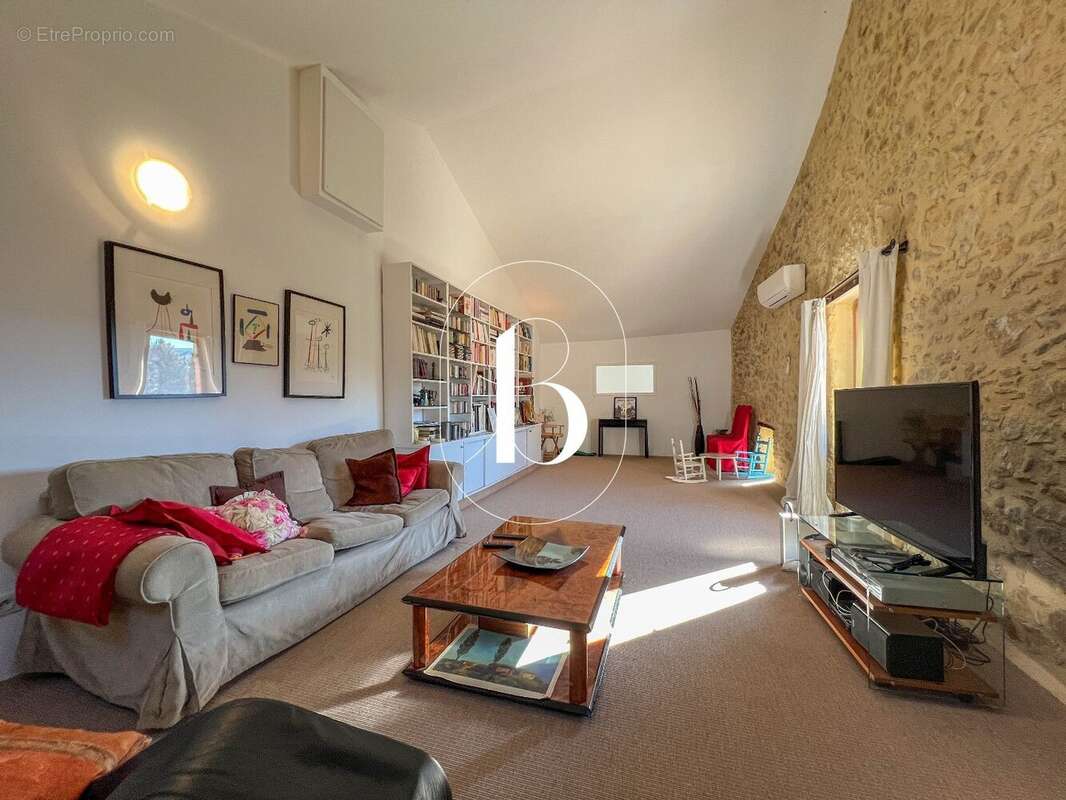 Maison à GOUDARGUES