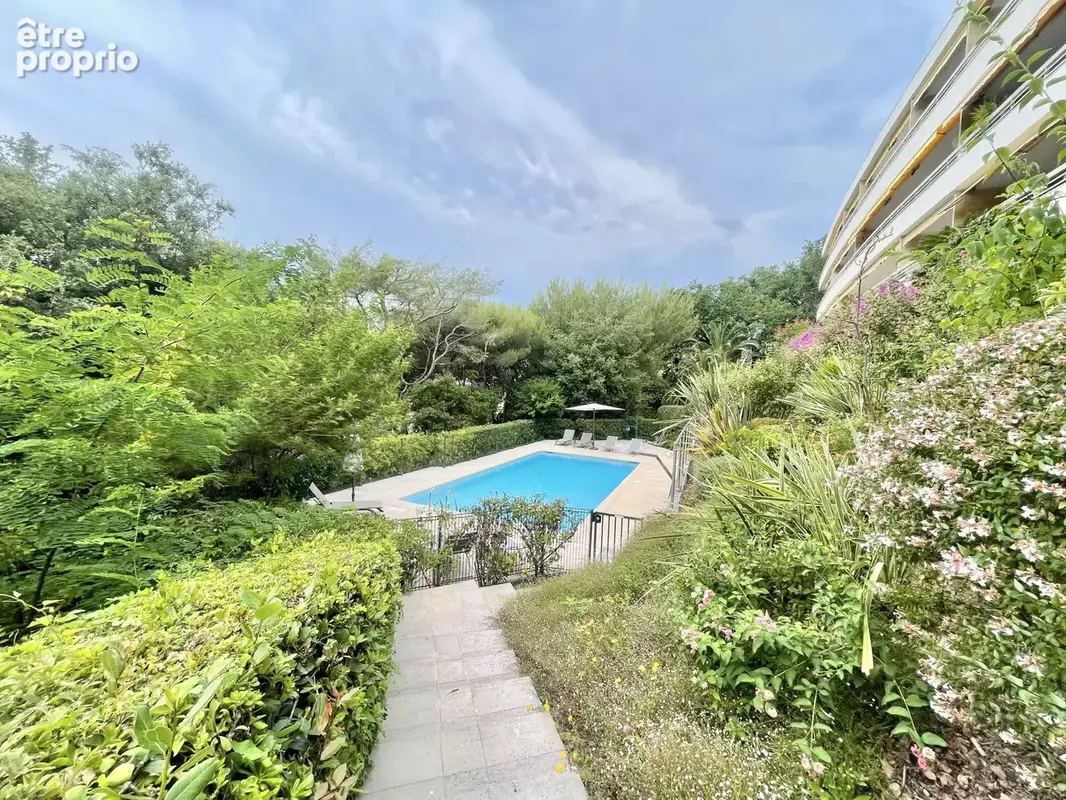 3p, terrasse, vue mer , belle residence cannet residentiel - cave- garage - piscine - photo 2