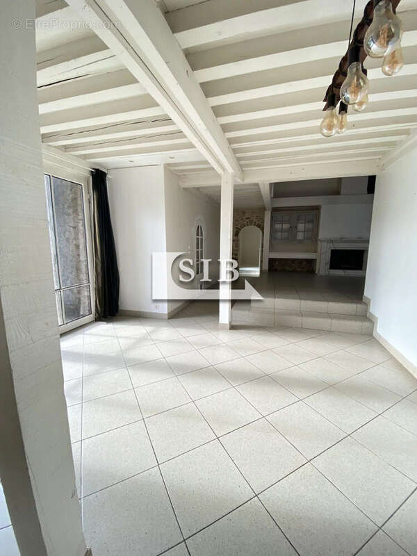 Maison à VILLECONIN