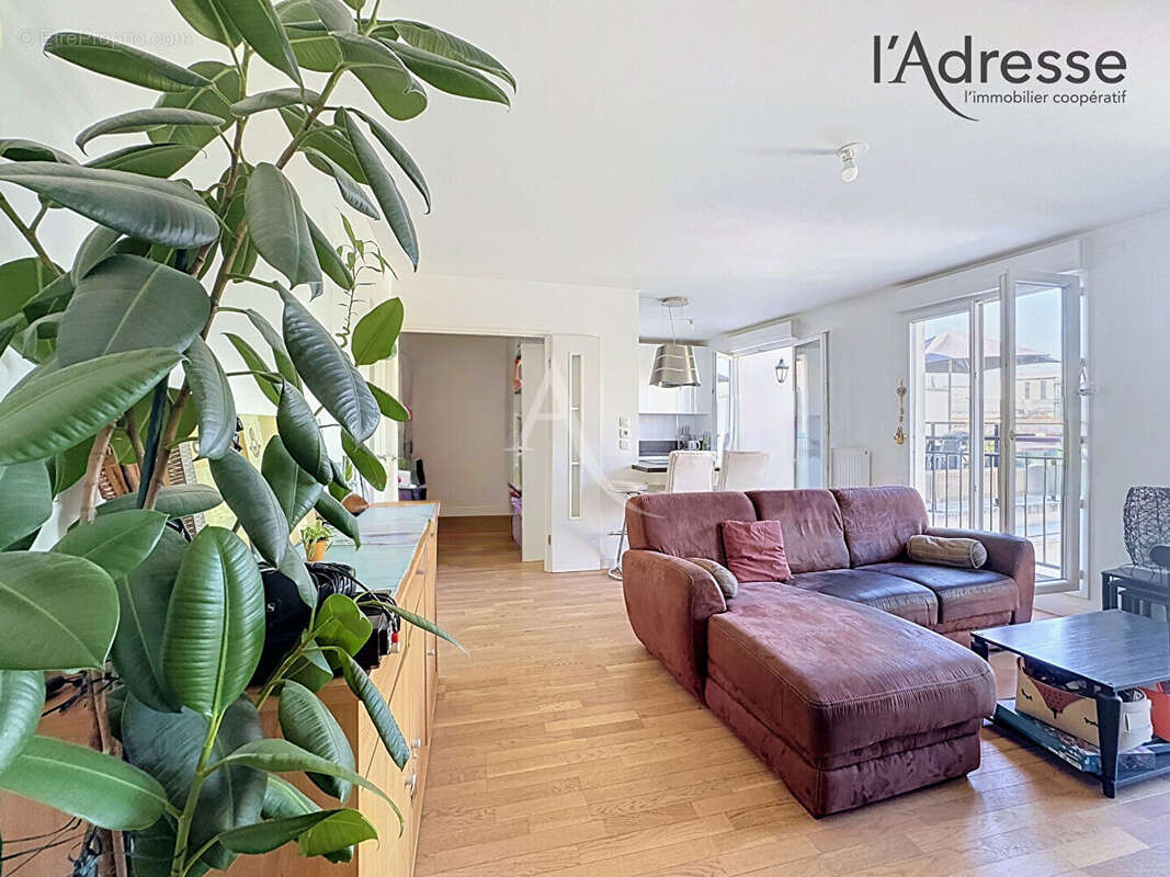PUTEAUX/ République - Appartement 3 pièces 62m² - 1 Terrasse 16m²  - 1 Parking - 1 Cave - photo 8
