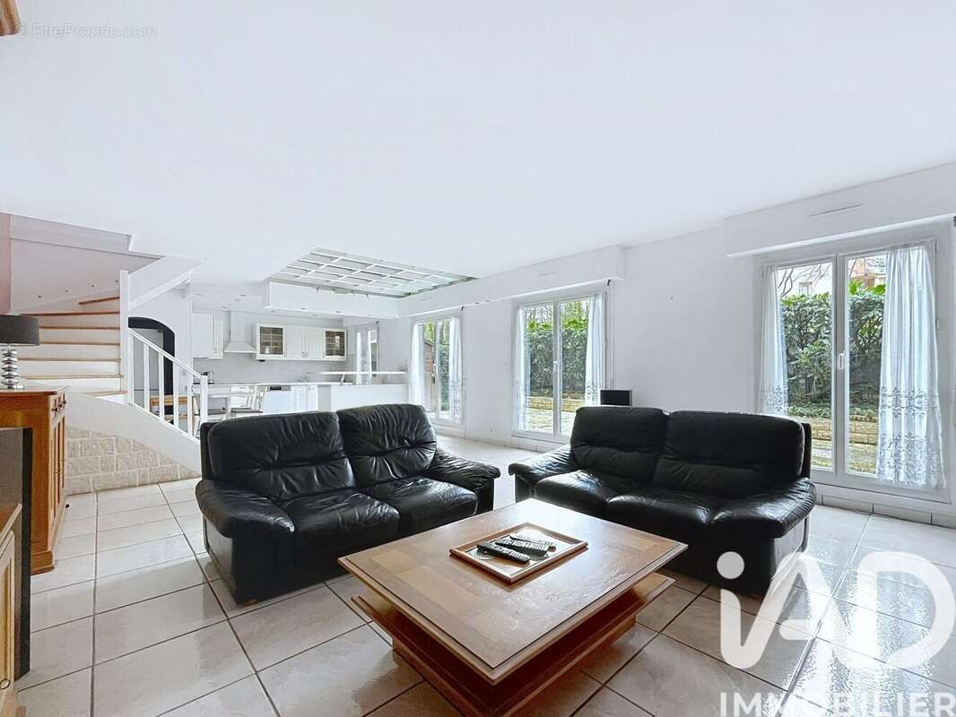 Photo 2 - Appartement à CHAMPS-SUR-MARNE