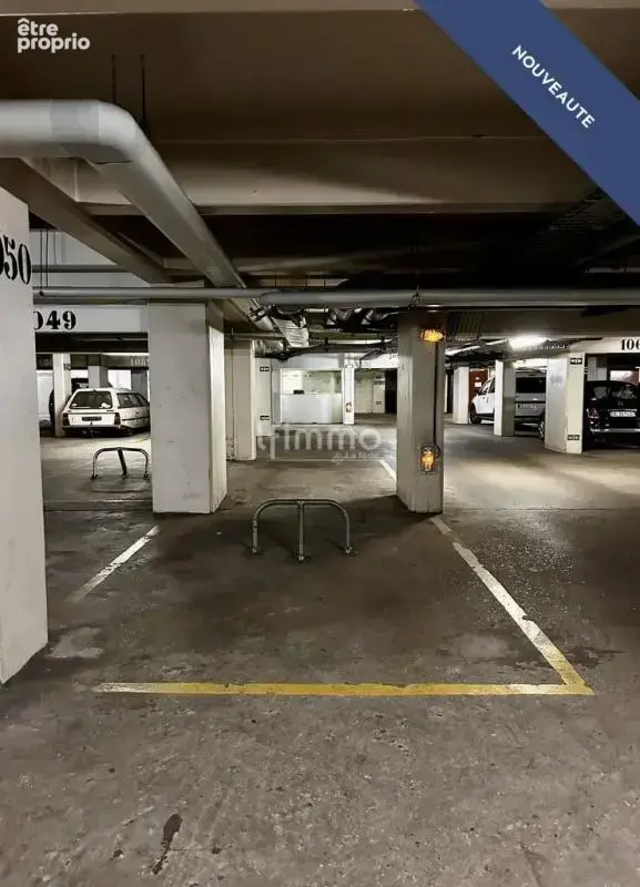 Parking à PARIS-11E