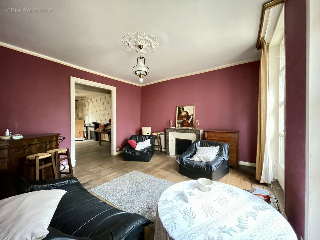 Appartement à CONFOLENS