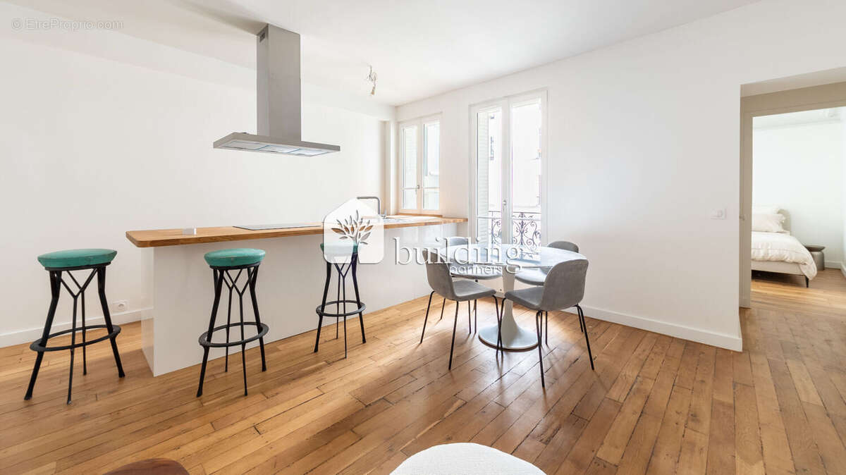Appartement à PARIS-7E