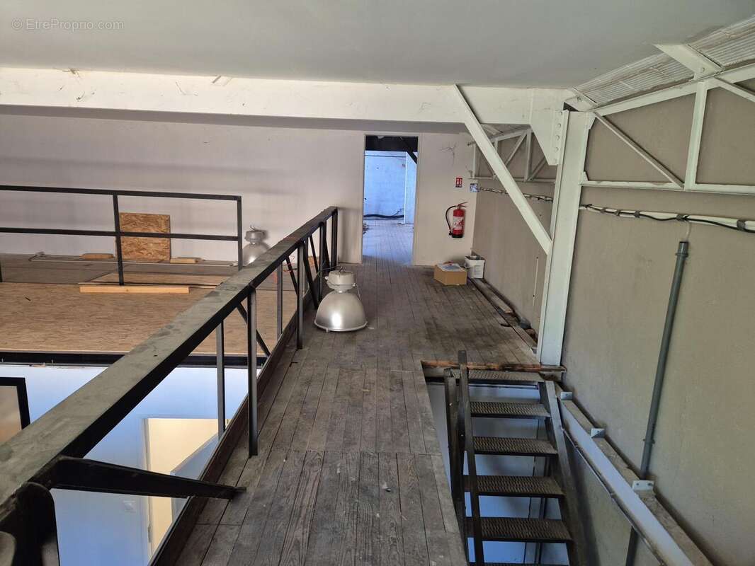 Photo 9 - Commerce à MOULINS