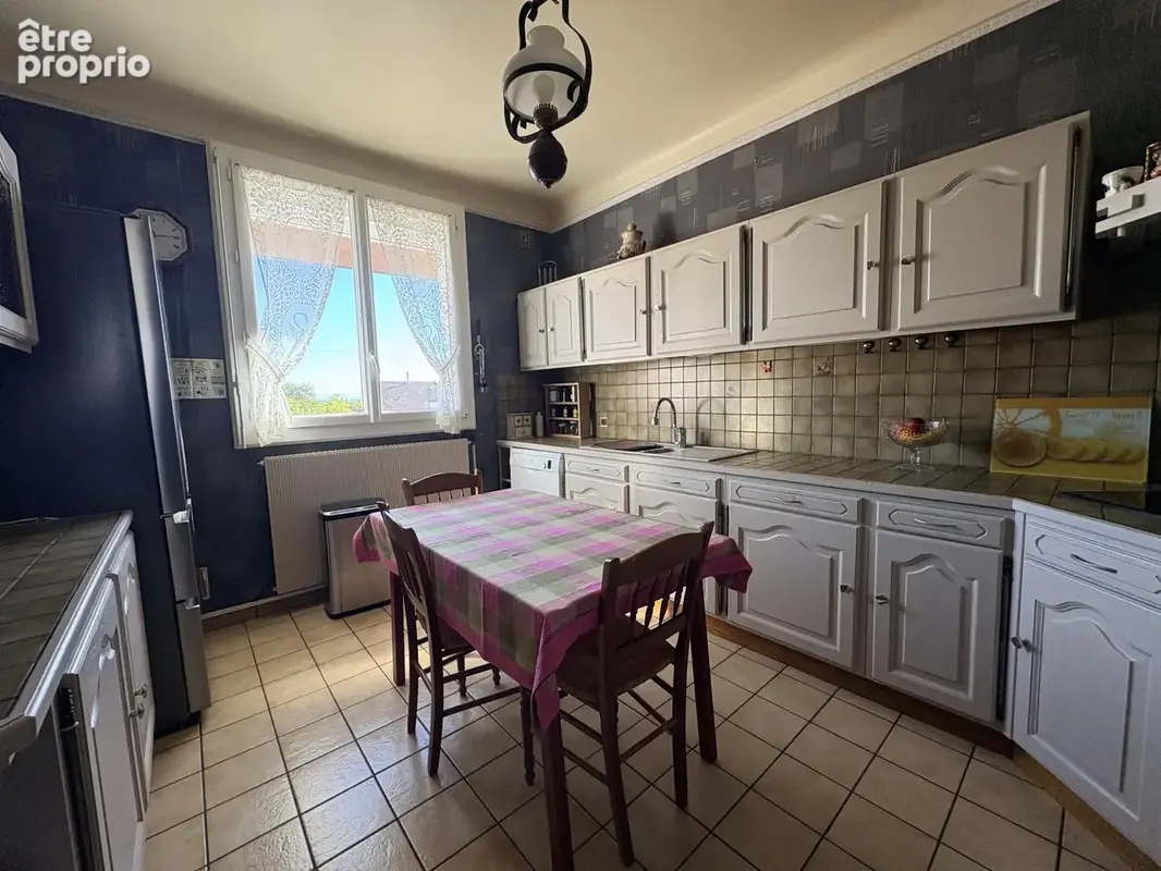 Gannat, maison familiale de 121 m2   proximité du centre   jardin & belles dépendances - photo 5