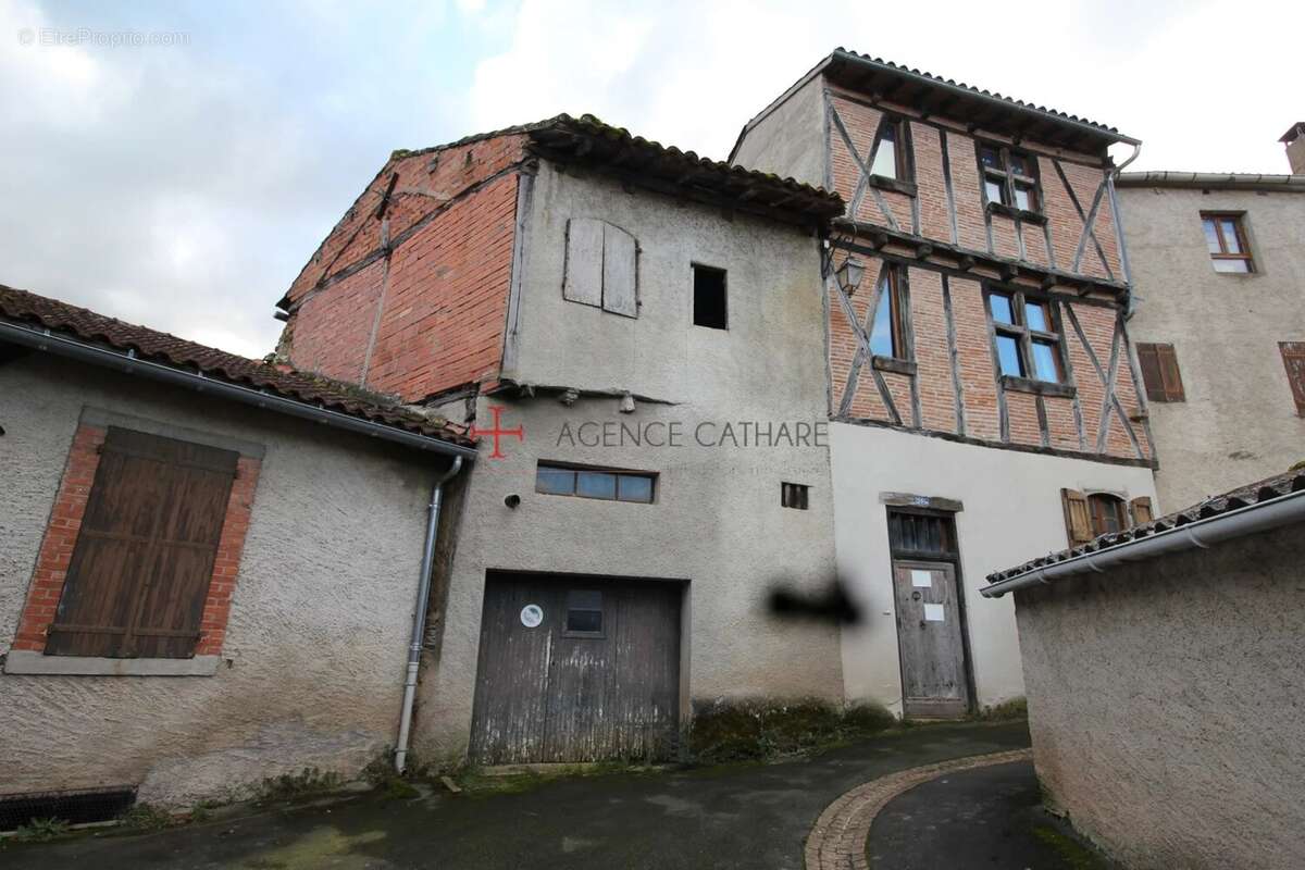 Maison à SAINT-JUERY