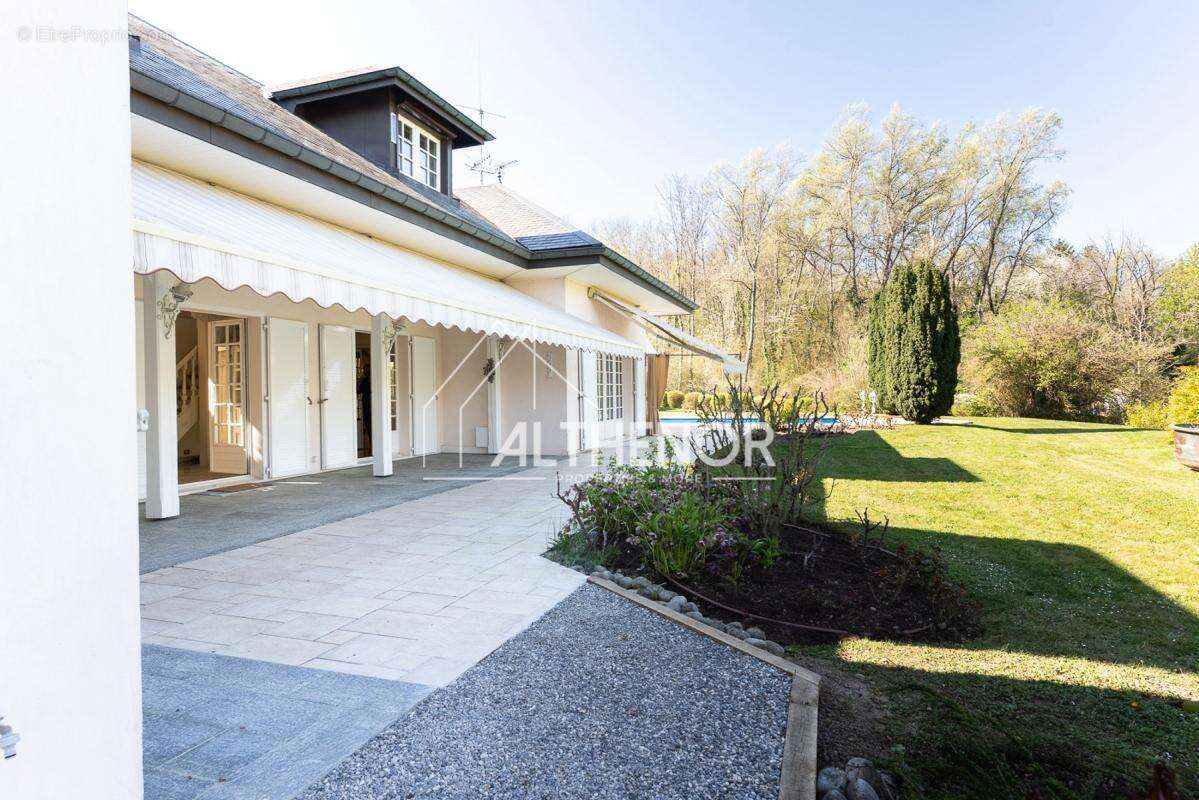 Maison à ARCHAMPS