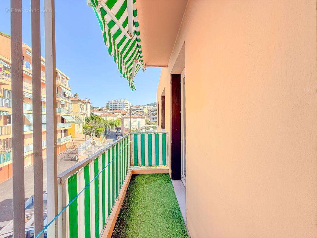Appartement à vendre 4 pièces 85 m² Nice Saint Barthélemy en dernier étage balcons - photo 11