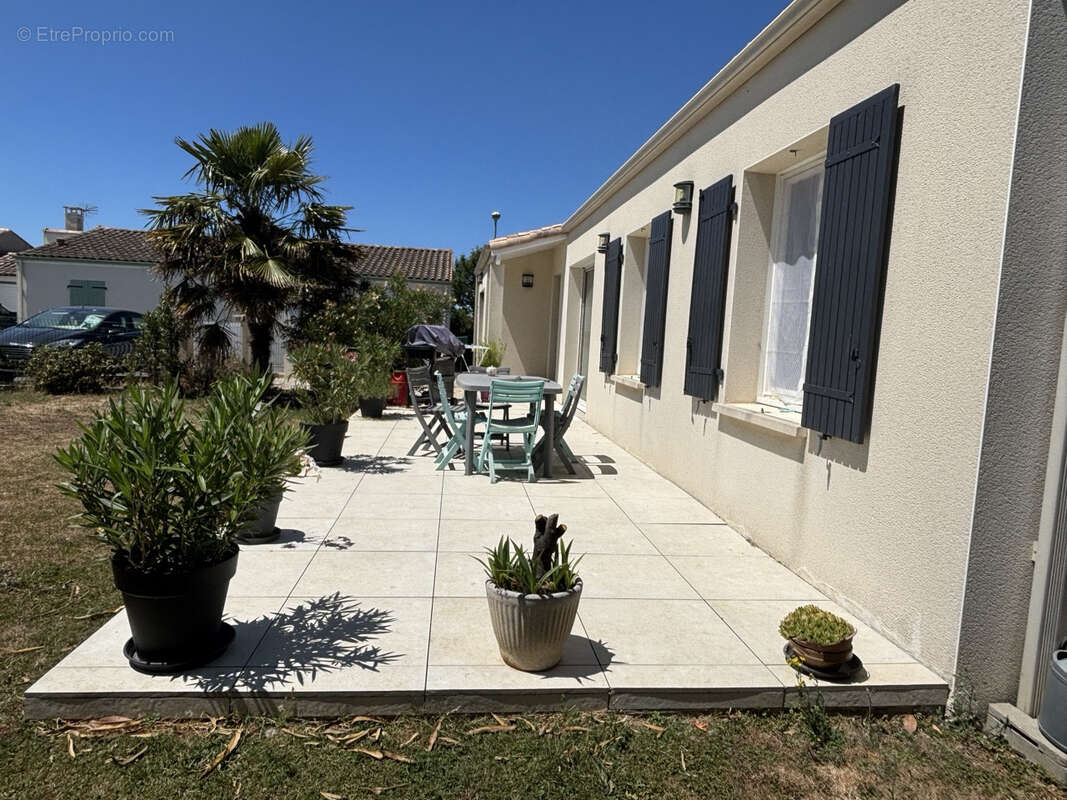 Maison plain pied de 92m2 . - photo 2