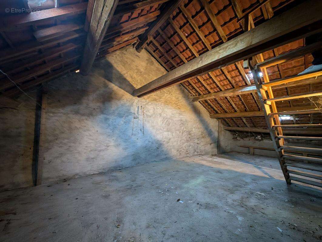 Maison à FONTAINE-LES-CLERVAL