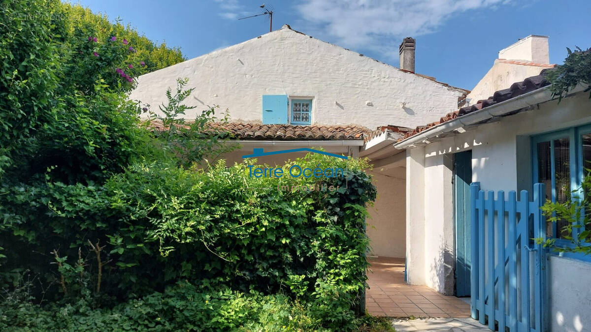 Maison à TALMONT-SUR-GIRONDE