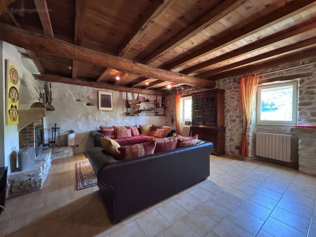 Maison à ROCHEFORT-EN-VALDAINE
