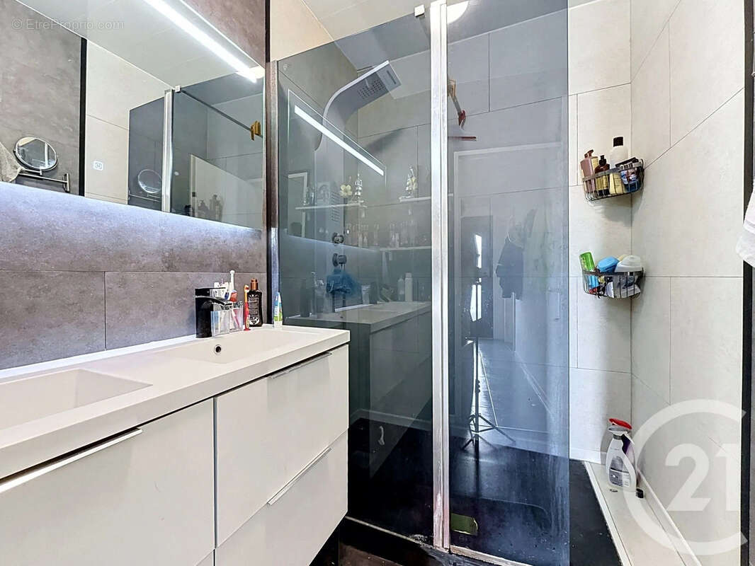 Appartement à VAROIS-ET-CHAIGNOT
