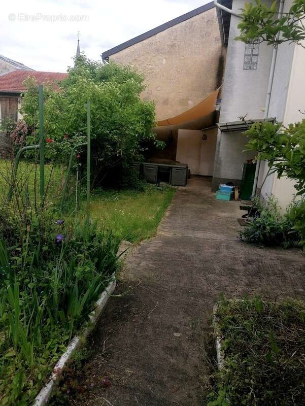 Maison à PAGNY-SUR-MOSELLE