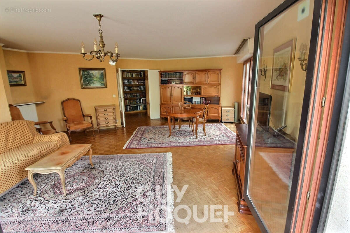 Appartement à RUEIL-MALMAISON