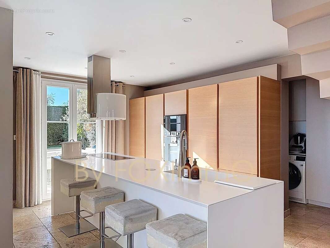 Maison à VILLENEUVE-LOUBET