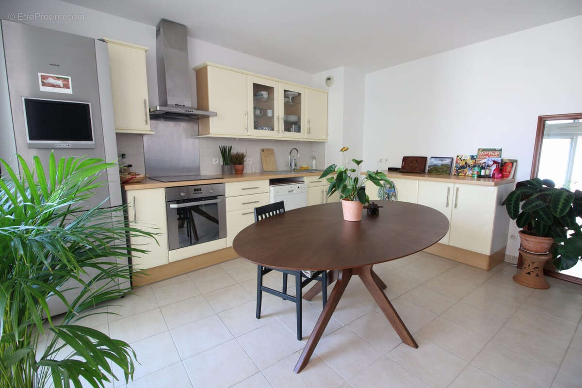 Toulon - appartement type 2 saint roch - photo 2