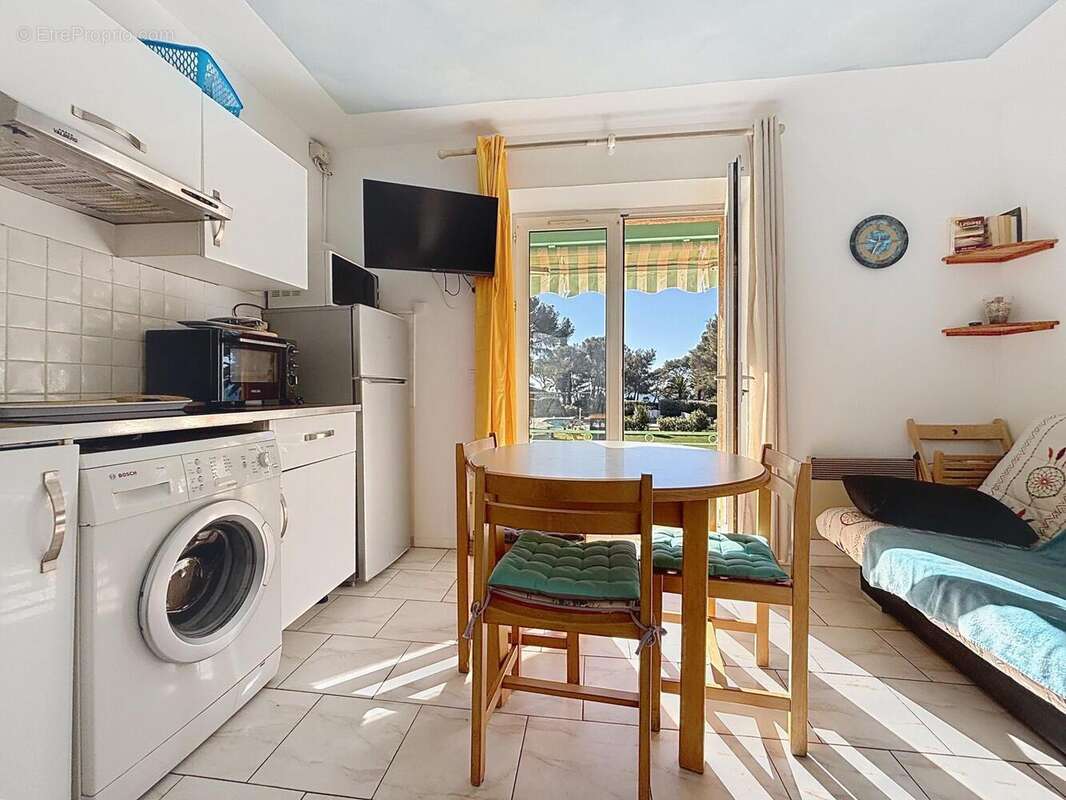 Photo 3 - Appartement à SAINT-RAPHAEL