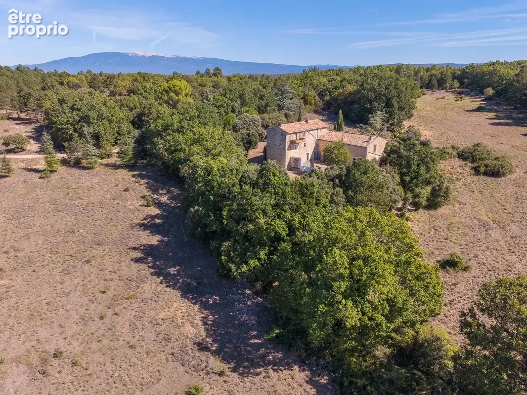 En exclusivité  Domaine d'exception à rénover  Gordes - photo 6