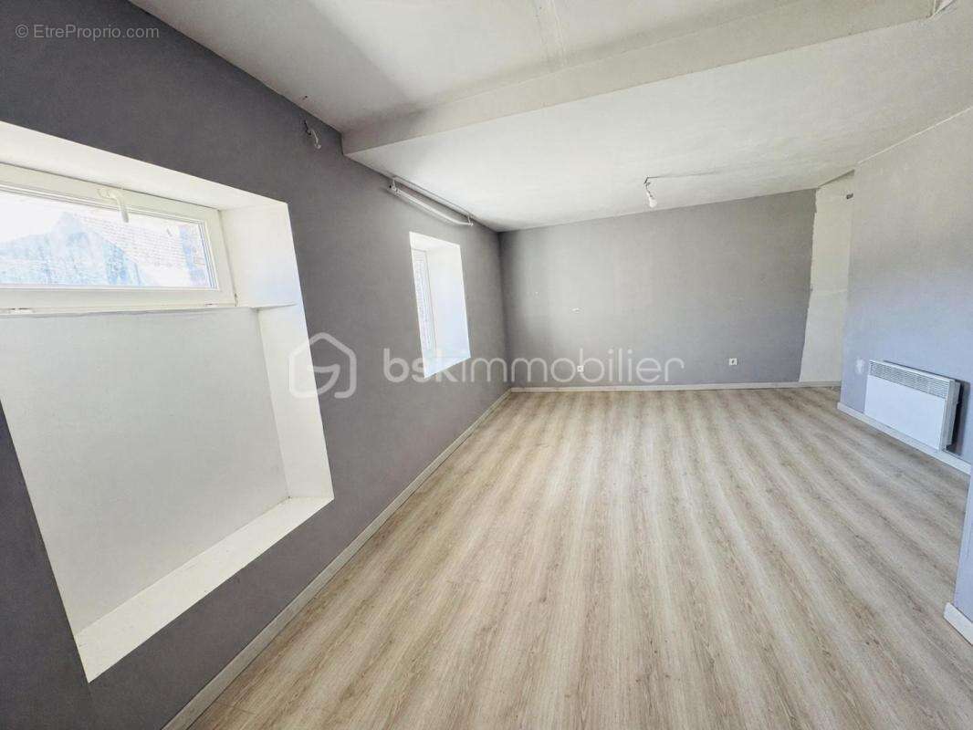 Appartement à APPOIGNY