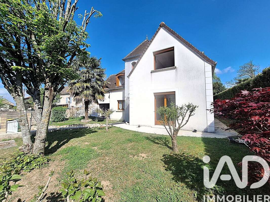 Photo 2 - Maison à SAINT-CYR-SUR-MORIN