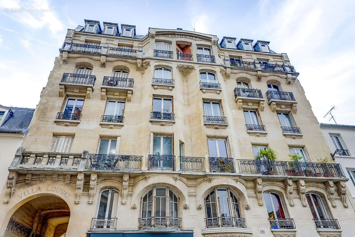 Appartement à PARIS-14E