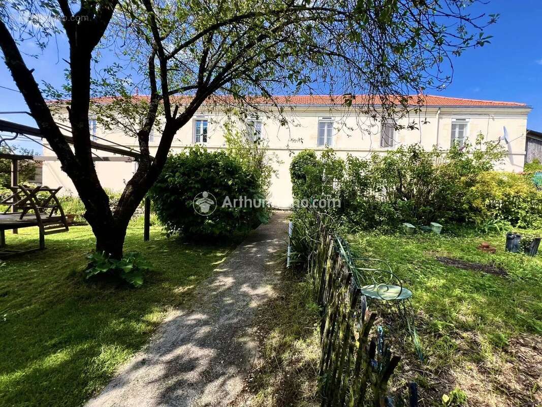 Maison à PUYROLLAND