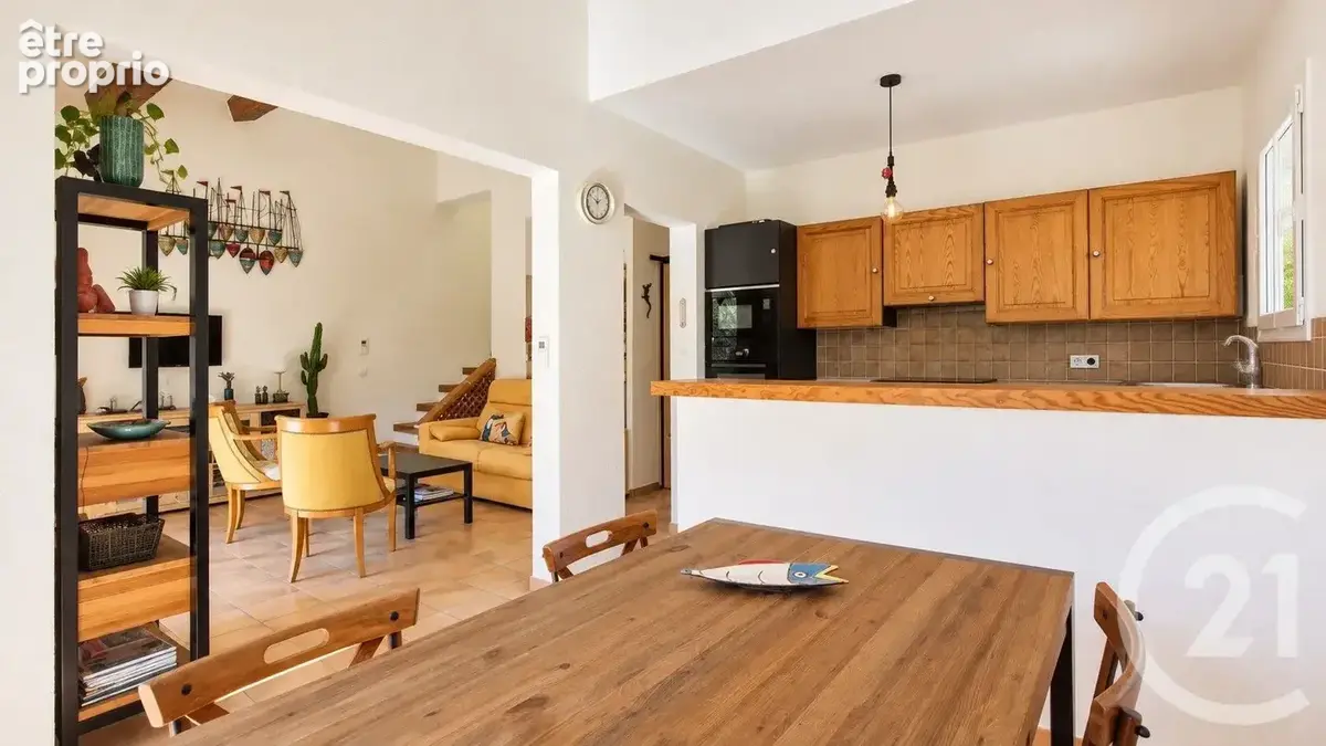 Maison 4 pièces 82 m² à vendre à Le Lavandou (83980) - photo 4