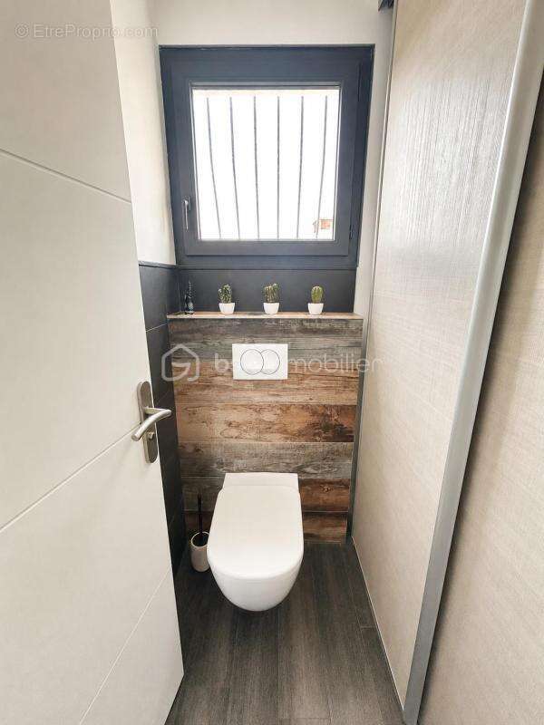 Appartement à LA VALETTE-DU-VAR