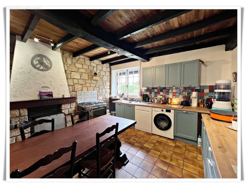 Maison à vendre 6 pièces PLUMELIAU (56) Propriété en pierre au cœur de la nature – Un cadre de vie enchanteur - photo 3